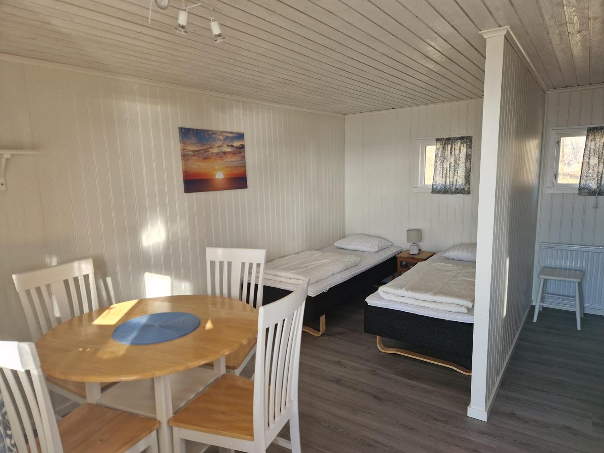 Askeviks Camping & Stugor Sjötorp Екстериор снимка