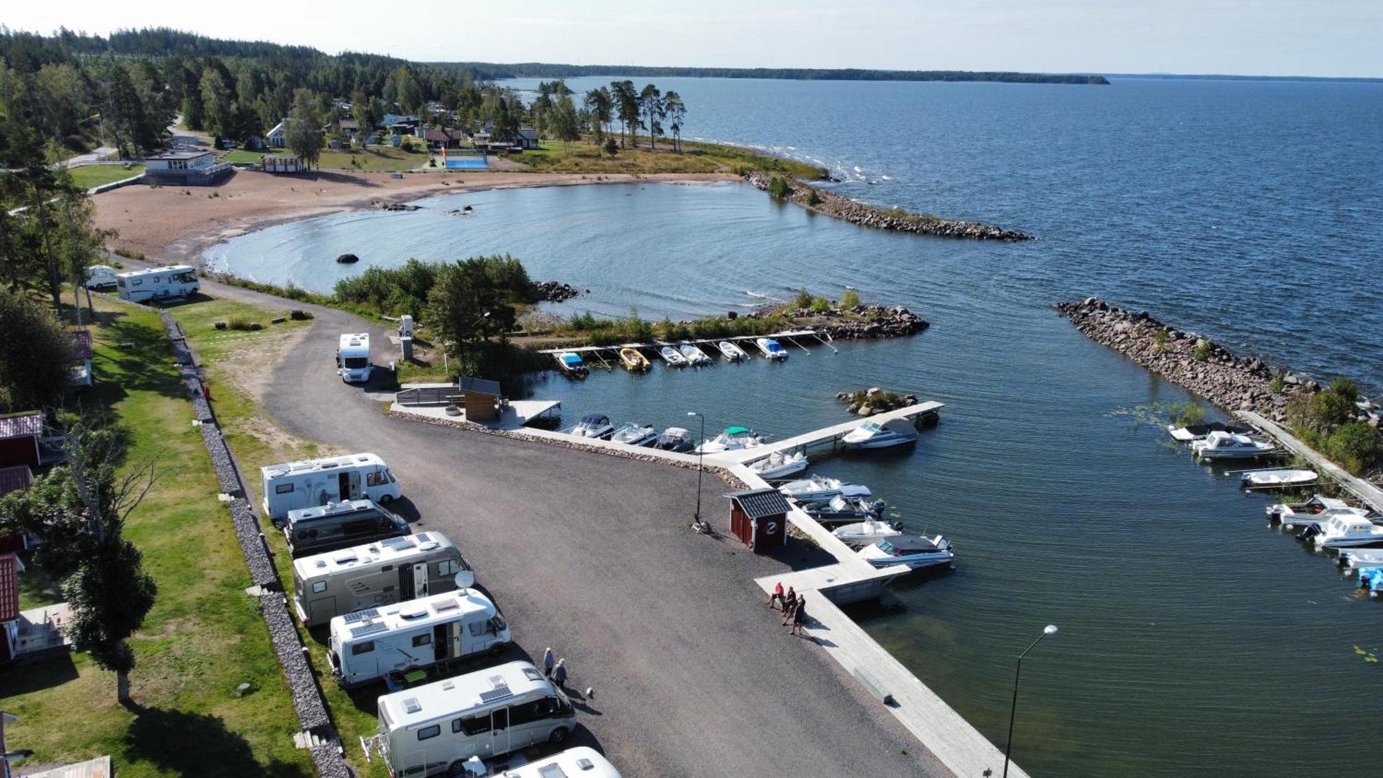 Askeviks Camping & Stugor Sjötorp Екстериор снимка